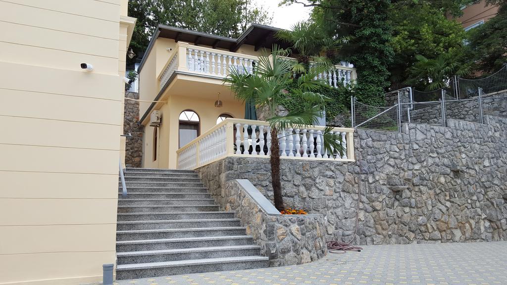 Apartments Villa Atta Opatija Dış mekan fotoğraf